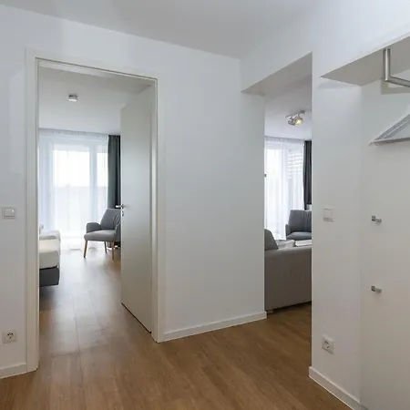 דירה Deichhaeuser Anna Kueste Deichhaeuser Anna Kueste 6-31 בנסרסיל