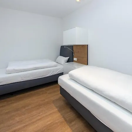 Deichhaeuser Anna Kueste Deichhaeuser Anna Kueste 6-31 *