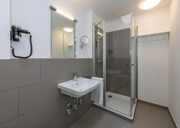 Deichhaeuser Anna Kueste Deichhaeuser Anna Kueste 6-31